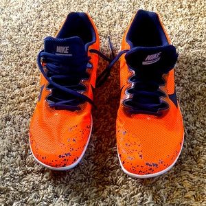 Nwot Men Nike Racing shoe navy blue /orange size 13